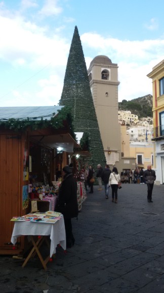 Verso il Natale: l’isola ha già acceso l’albero, diffuso il cartellone di eventi
