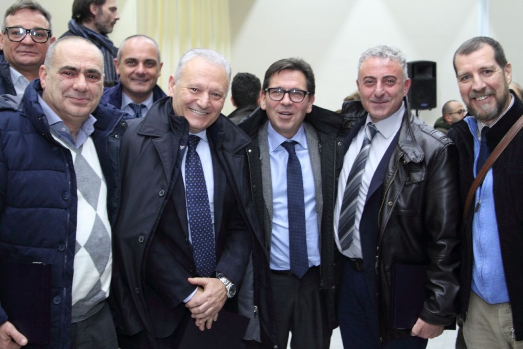 Il Luogotenente Pietro Bernardo, Comandante della stazione di Capri,  premiato al convegno “1998-2008: Vent’anni di coprifuoco, sconfitta o inizio di rinascita?”