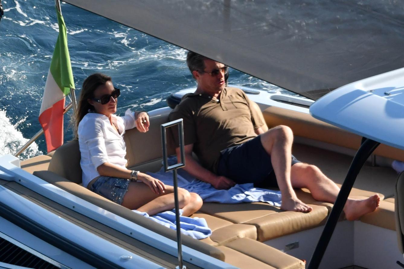 Charlotte Casiraghi, Hugh Grant: vacanze in crociera per i super vip