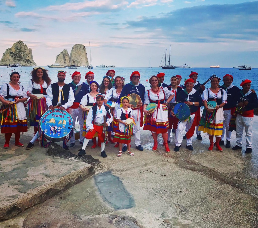 Capri: musica folk con Scialapopolo per la festa d’indipendenza Usa
