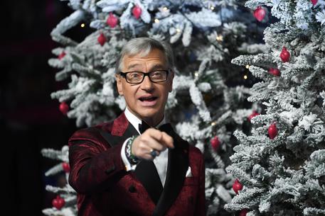 epa07989261 US director Paul Feig attends the UK Premiere of 'Last Christmas' at the BFI Southbank in London, Britain, 11 November 2019. The movie is released in British theatres on 15 November 2019.  EPA/NEIL HALL