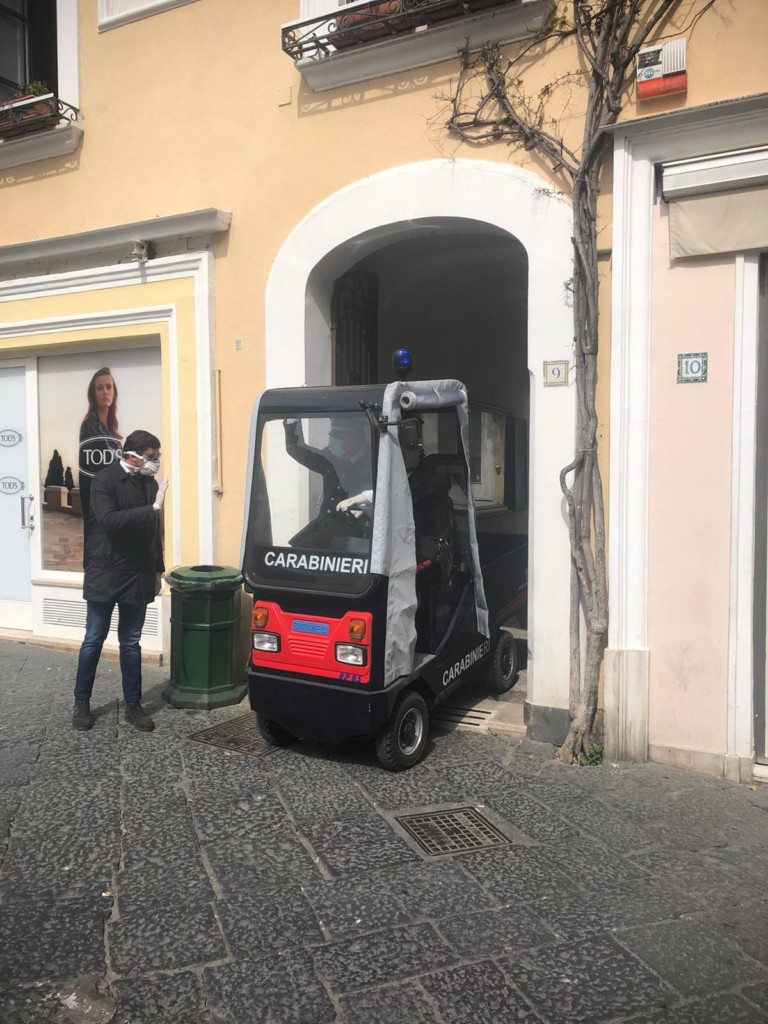 Coronavirus: a Capri spesa a casa con mezzo speciale Cc. Messo a disposizione dall’Arma per zone impervie isola