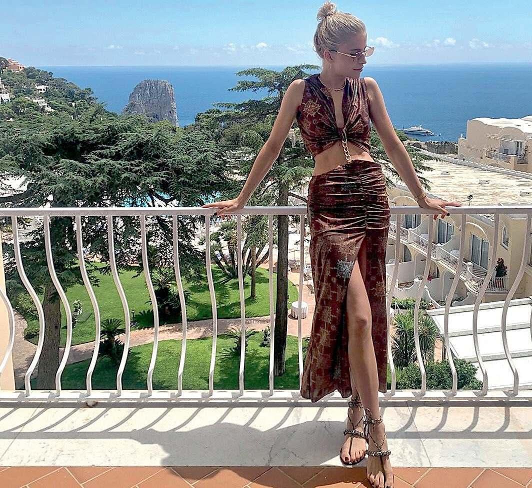 La bella “tedesca” Caroline al Grand Hotel Quisisana