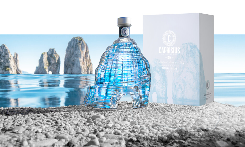 Caprisius Gin – Special Edition Il gin ufficiale dell’isola di Capri lancia con uno spot una bottiglia gioiello a forma di faraglione