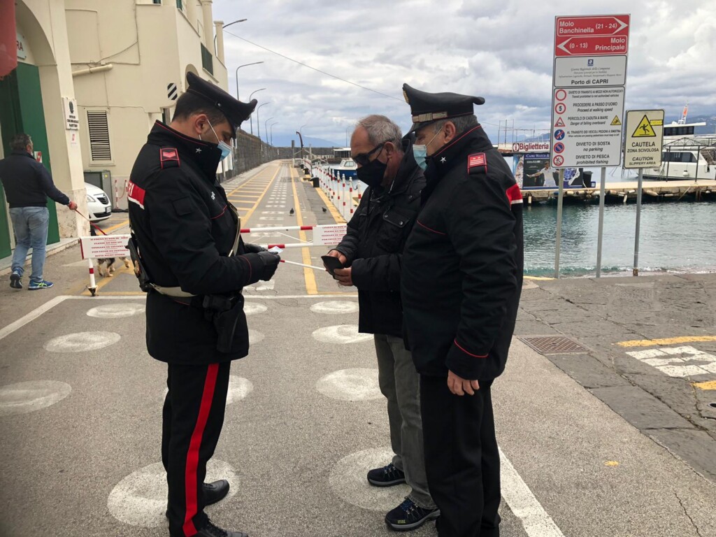 Capri in zona rossa, tanti controlli, nessuna multa – fotogallery