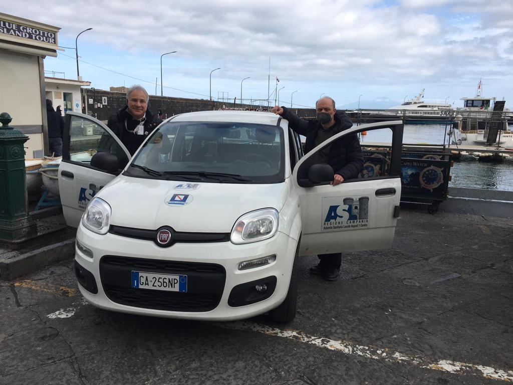 Sbarca a Capri la prima auto destinata al centro igiene mentale inviata dall’ASL Na 1 – photogallery