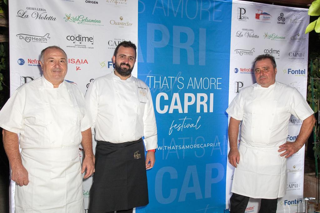 Peppino di Capri ed Erminio Sinni cantano sotto i limoni di Paolino per la serata di beneficenza di That’s Amore Capri