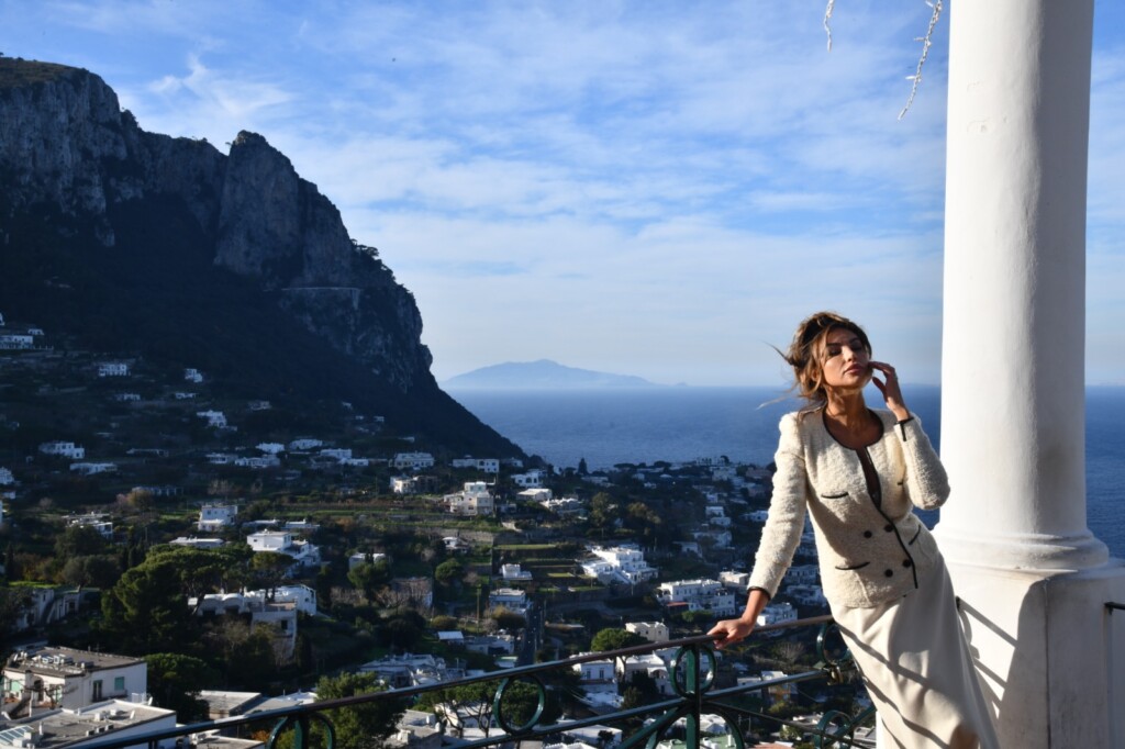 Capri Hollywood, Madalina Ghenea star in piazzetta