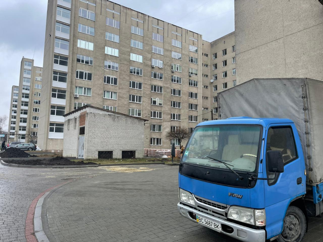 E’ arrivato in Ucraina il bus con gli aiuti umanitari dell’Ass. Maestro Paolo Falco “Capri Per L’Ucraina” (Photogallery)