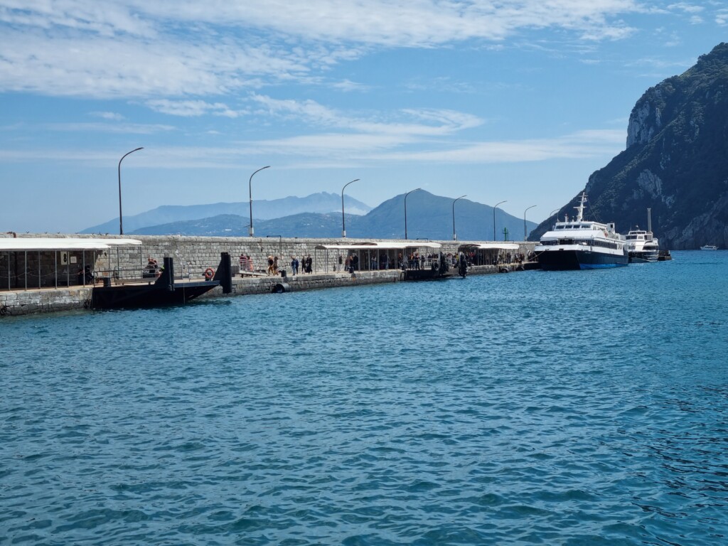 Collegamenti marittimi, nuovo taglio delle corse