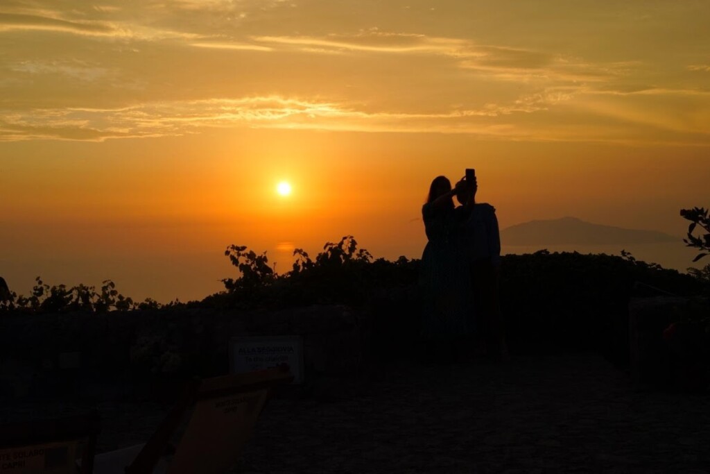 Tornano a Monte Solaro i sunset cocktail nella straordinaria cornice della Canzone del Cielo