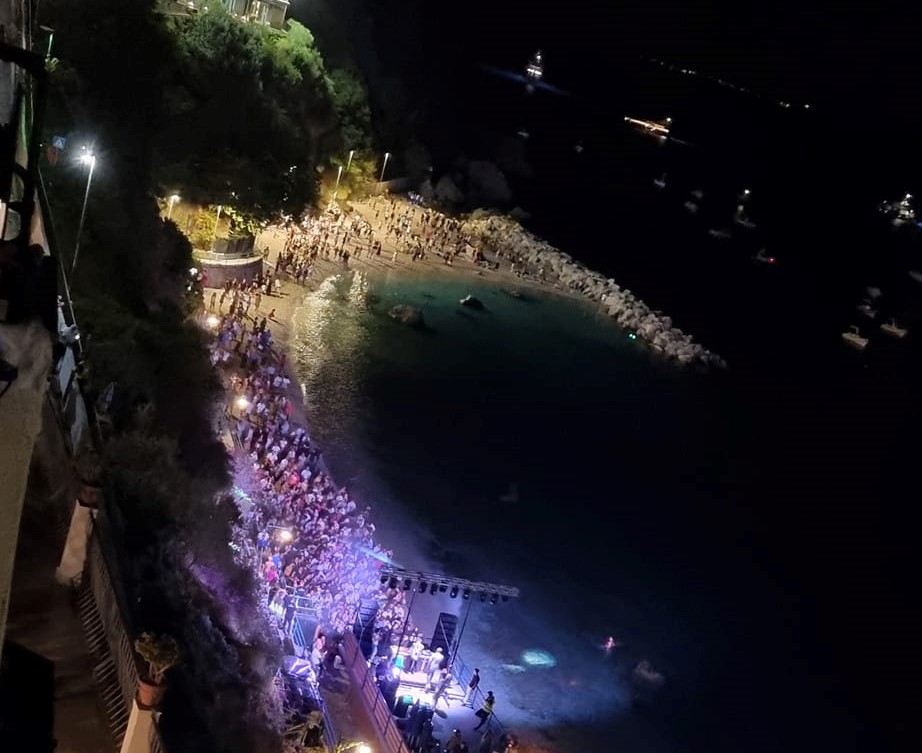 Il Sindaco di Capri Marino Lembo ringrazia la cittadinanza per la buona riuscita per la tradizionale festa di Ferragosto “Le note del Mare”