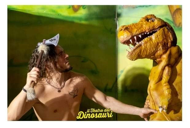 I DINOSAURI vi aspettano oggi alle ore 16.00 al Parchetto dei Giardini della Flora Caprense