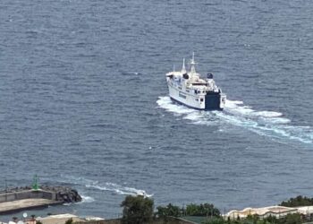 Capri: maltempo nel golfo, ancora fermi gli aliscafi