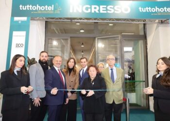 Adalberto Cuomo premiato al “TuttoHotel”