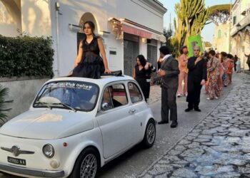Ad Anacapri la sfilata di Carnevale a cura degli studenti dell’Axel Munthe – photogallery