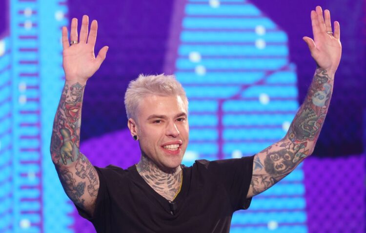 MILAN, ITALY - FEBRUARY 01: Fedez attends the "Stasera c'è Cattelan" tv show on February 01, 2023 in Milan, Italy. (Photo by Stefania D'Alessandro/Getty Images)
