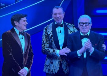 I complimenti del sindaco Marino Lembo a Peppino di Capri: adesso brindiamo con Champagne!