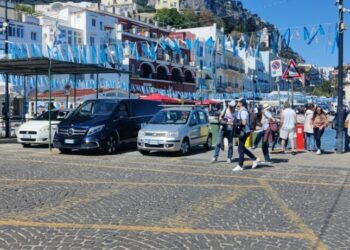 Coppola (Federalberghi): a Marina Grande segnaletica insufficiente e turisti disorientati