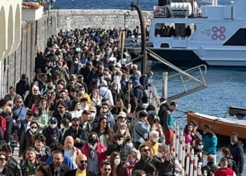 Sicurezza nel porto di Capri, il sindaco scrive al prefetto