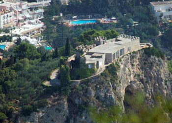 Capri, l’antica Villa Castiglione è in vendita