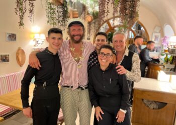 Capri: Jovanotti a La Capannina prima delle «Conversazioni»