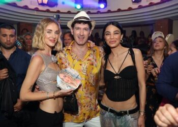 Chiara Ferragni e Chiara Blasi animano la movida caprese