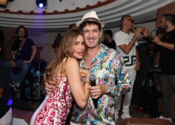 Sofia Vergara tra le guest star dell’ estate Anema e Core (Photogallery)