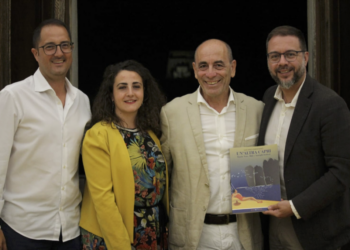 Notevole successo per la presentazione del libro “Un’Altra Capri” a Scalea