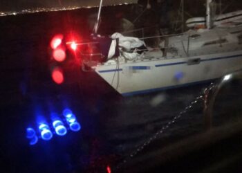 A Capri salvataggio in mare, maltempo, collegamenti sospesi