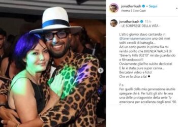 La magia di Capri: cantanti che regalano diamanti, vip che filmano vip e tanto divertimento