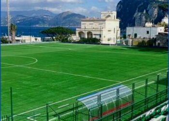 A Capri occorre il “modello Venezia”, tassa di ingresso solo a chi non soggiorna