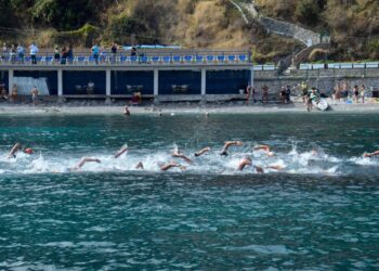 Il Beach Club “Le Ondine” punto di partenza per la 74° volta la Capri – Napoli. Proprio da qui nel 1949 proprio da qui partirono i primi nuotatori, quando ancora la manifestazione non aveva un nome.