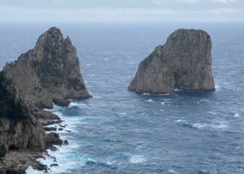 Capri isolata dalla terraferma per il maltempo