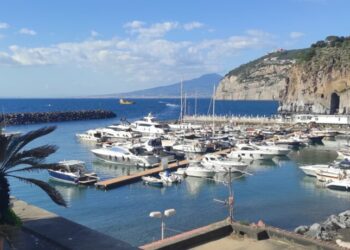 A Piano di Sorrento sequestro al porto disposto dalla Procura