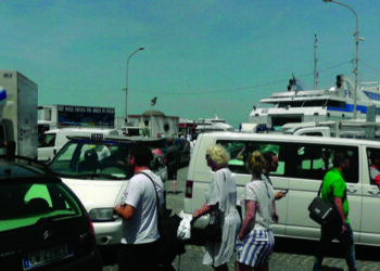 A Capri da lunedì stop alle auto fino all’Epifania