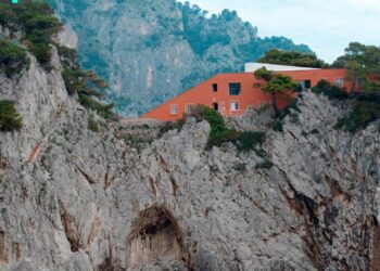 Capri scelta dallo stilista francese, fondatore del brand Jacquemus, location per la sua passerella estiva