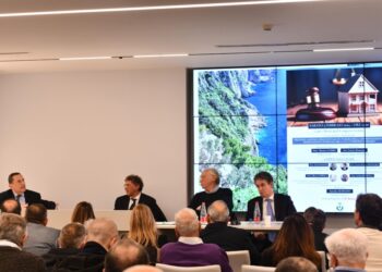 A Capri demolizioni condoni edilizi e silenzio assenso