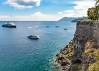 Turismo in traghetto in crescita: le destinazioni preferite dagli italiani