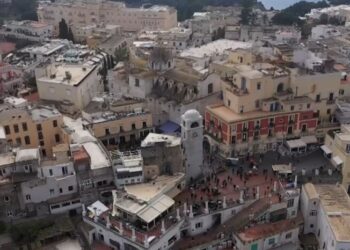 Torna TGR Mezzogiorno Italia: A Capri i Grandi della Terra (Video)