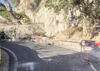 Capri, frana sulla Provinciale di Marina Piccola