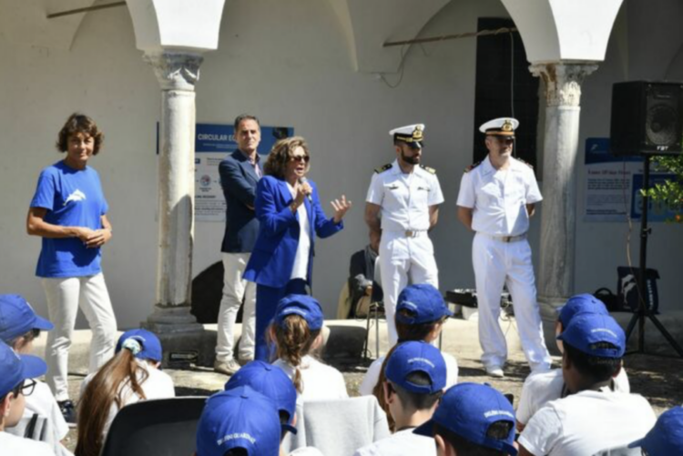 Marevivo consegna i diplomi ai delfini guardiani di Capri nello scenario della Certosa di San Giacomo (Photogallery)
