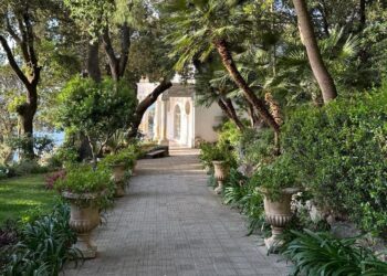 Orari di apertura Villa Lysis