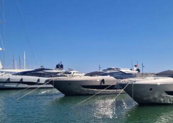 Salerno, ormeggi vicini al sold out al Marina d’Arechi: la città si prepara ai mega yacht