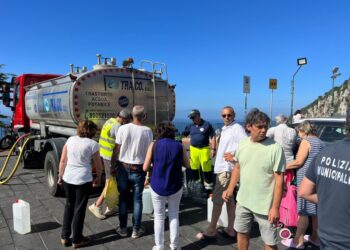 UNC Capri: “perché un paese di mare deve soffrire la mancanza di acqua? Occorre un impianto di dissalazione”