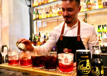 A Napoli si sorseggia il cocktail “Streg8”