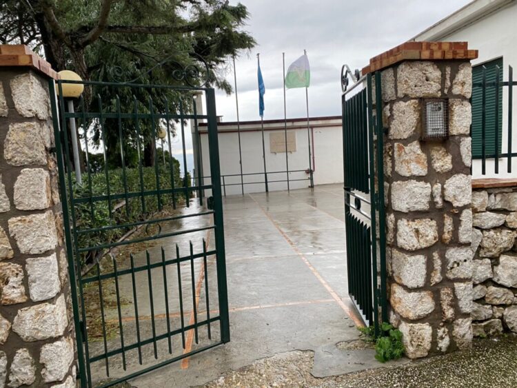 Vigili e controlli scuola elementare e medie