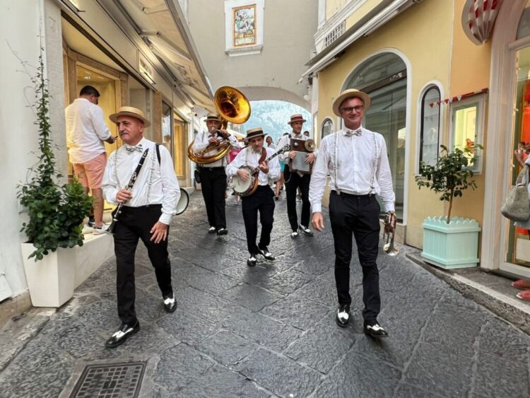 Piazzetta di Capri in festa e Certosa gremita per la quattordicesima Edizione di Jazz Inn Capri
