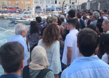 Capri deve scegliere: overtoturism e caos o turismo sostenibile e tutela della bellezza?