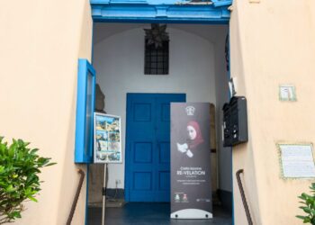 Revelation – Carla Iacono porta in mostra l’hijab al Museo del Centro Cerio di Capri